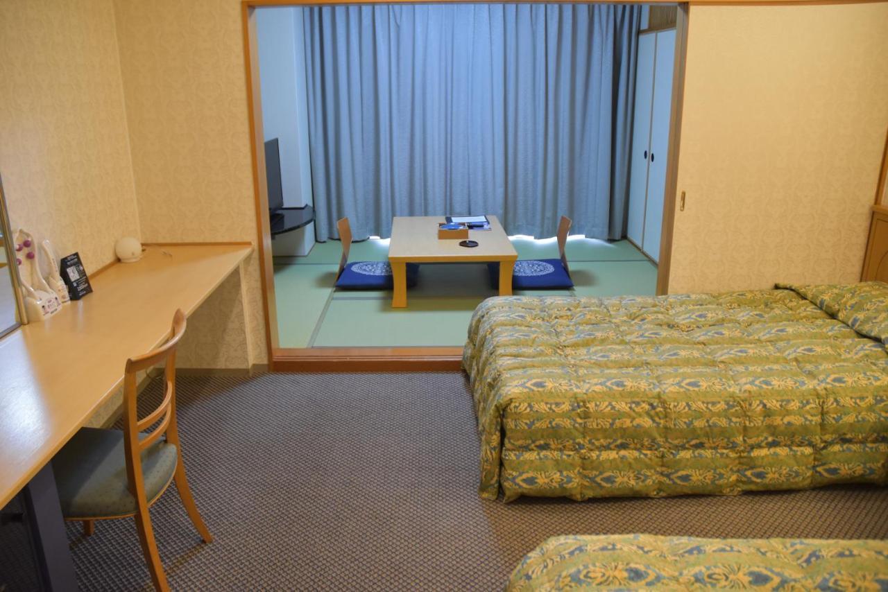 The Gran Resort Elegante Awajishima Exterior foto